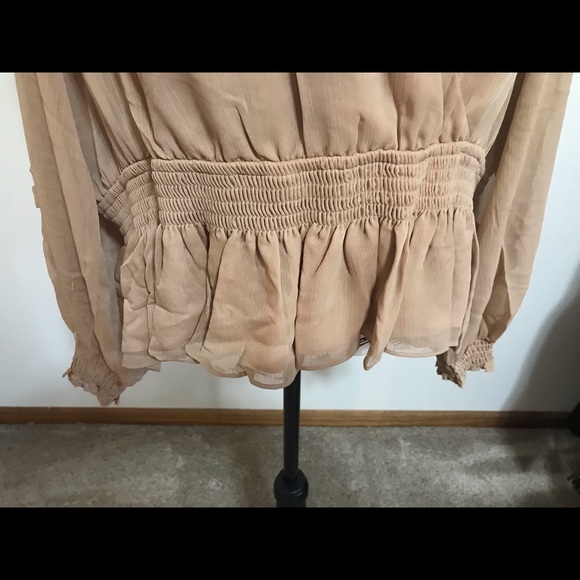 Women’s Size XL Beautiful Tan Blouse from Express! - Picture 3 of 6